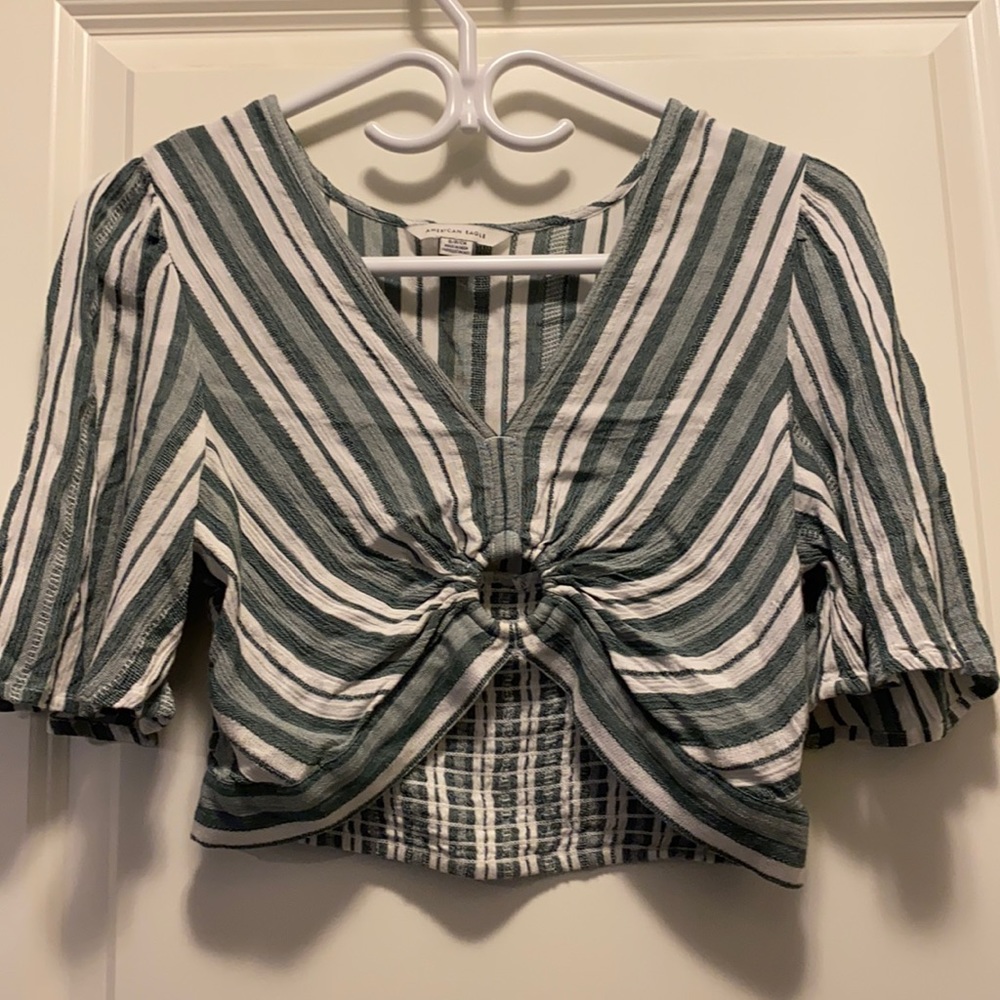 NWOT American Eagle Crop Top